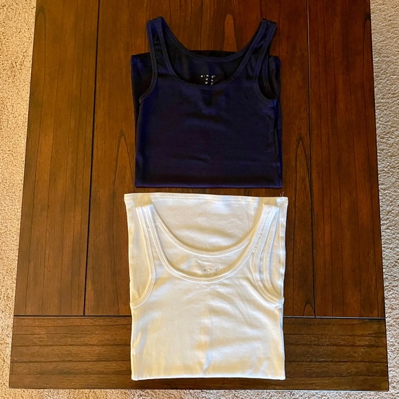 Bundle Target Tank Tops Size XS - Picture 9 of 16